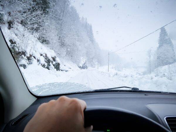Jak zadbać o bezpieczeństwo na drogach zimą?