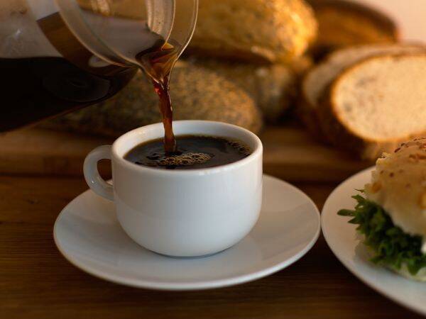 Szlachetny Aromat w Twoim Domu: Najciekawsze Młynki do Kawy